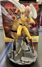 *CRACKED PARTS* One-Punch Man: Saitama 24-Inch Tall Statue by First4Figures