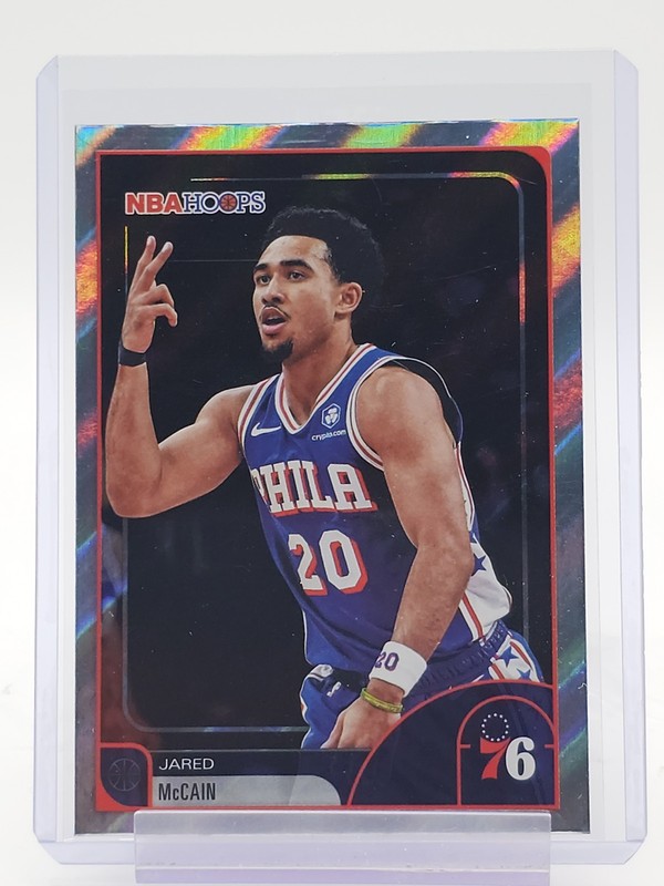 JARED MCCAIN 2025-26 TOPPS NBA HOOPS BASKETBALL LIGHT BURST #197 76ERS Q3701