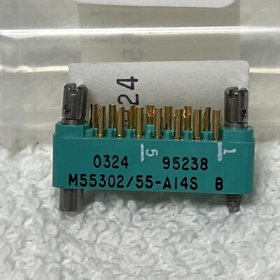 WINCHESTER ~ M55302/55-A14S ~ GREEN RECTANGULAR MIL-SPEC CONNECTOR