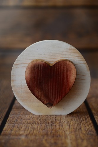 Pug - Wooden Sign 'LOVE' with the Image of a Dog Art Dog DE - Picture 4 of 7