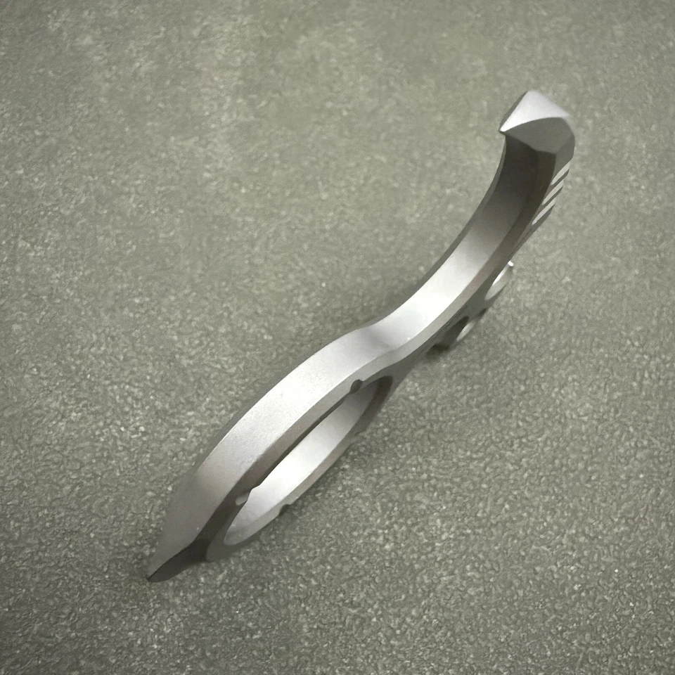 RIHE Design TC4 TITANIO PALANCA HERRAMIENTA HOZ EDC abrebotellas Foto 3 de 4