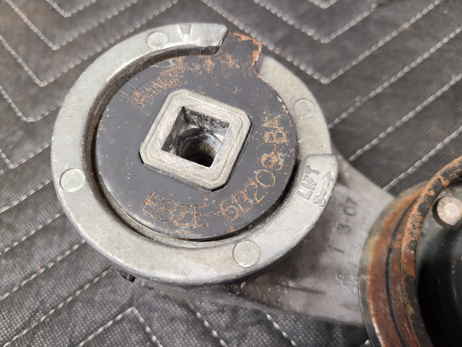 86 8793 Ford Fox Body Mustang 5.0L 302 OEM Serpentine Belt Tensioner