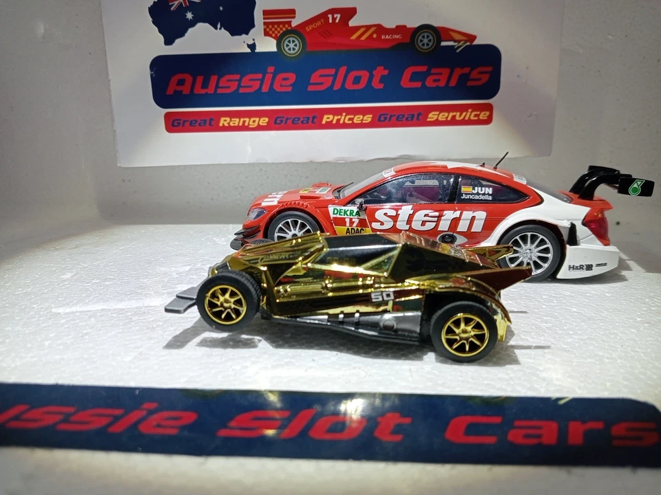 SCALEXTRIX / HOTWHEELS 50TH ANNIVERSARY SUPER CHROME GOLD SLOTCAR 1/64 - Vid -EC - image 2 of 4