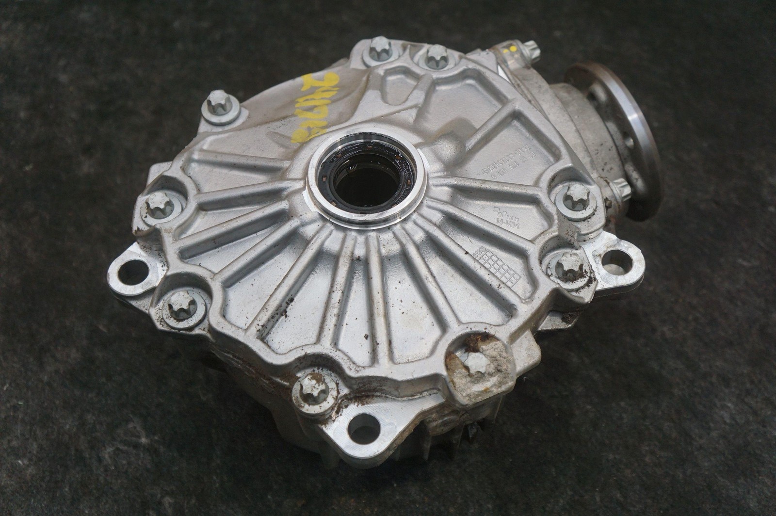 Front Axle Differential Carrier OEM 2213353400 Aston Martin Dbx 707 2023 *Note*