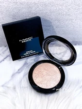 ~Soft and Gentle~ MAC Mineralize Skinfinish Powder, 0.35oz/10g, New In Box