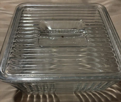 Anchor Hocking 1932 Vintage Design fluted ribbed heavy square casserole dish