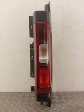 Feu arrière Nissan PRIMASTAR