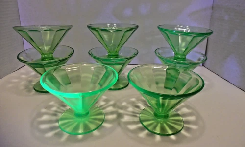 Green Uranium Glass Set of 8 Vintage Sherbet/Dessert Bowls- Depression