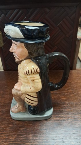 Royal Doulton Character/ Toby Jug - Sir Francis Drake D6660 - Picture 4 of 9
