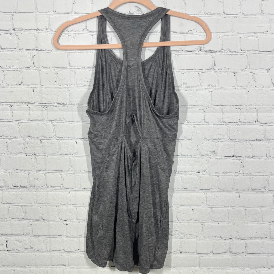 Top Athleta espalda deportiva para mujer pequeño a cuadros a rayas tenis ropa deportiva ocio Foto 2 de 4