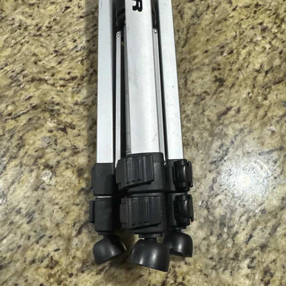 Trípode cámara profesional VISTA EXPLORER buen estado. Todo funciona. Foto 3 de 4