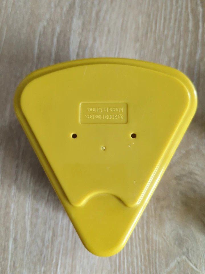  Trivial Pursuit The Golden Girls  2009 Hasbro  - Image 4 of 4