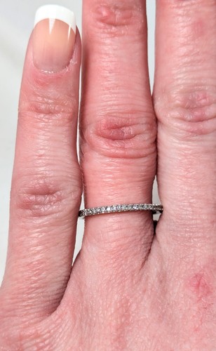 14K White Gold Approx .20 Ct Diamond Half Eternity Wedding Band Ring Size 7.25 - Picture 7 of 9