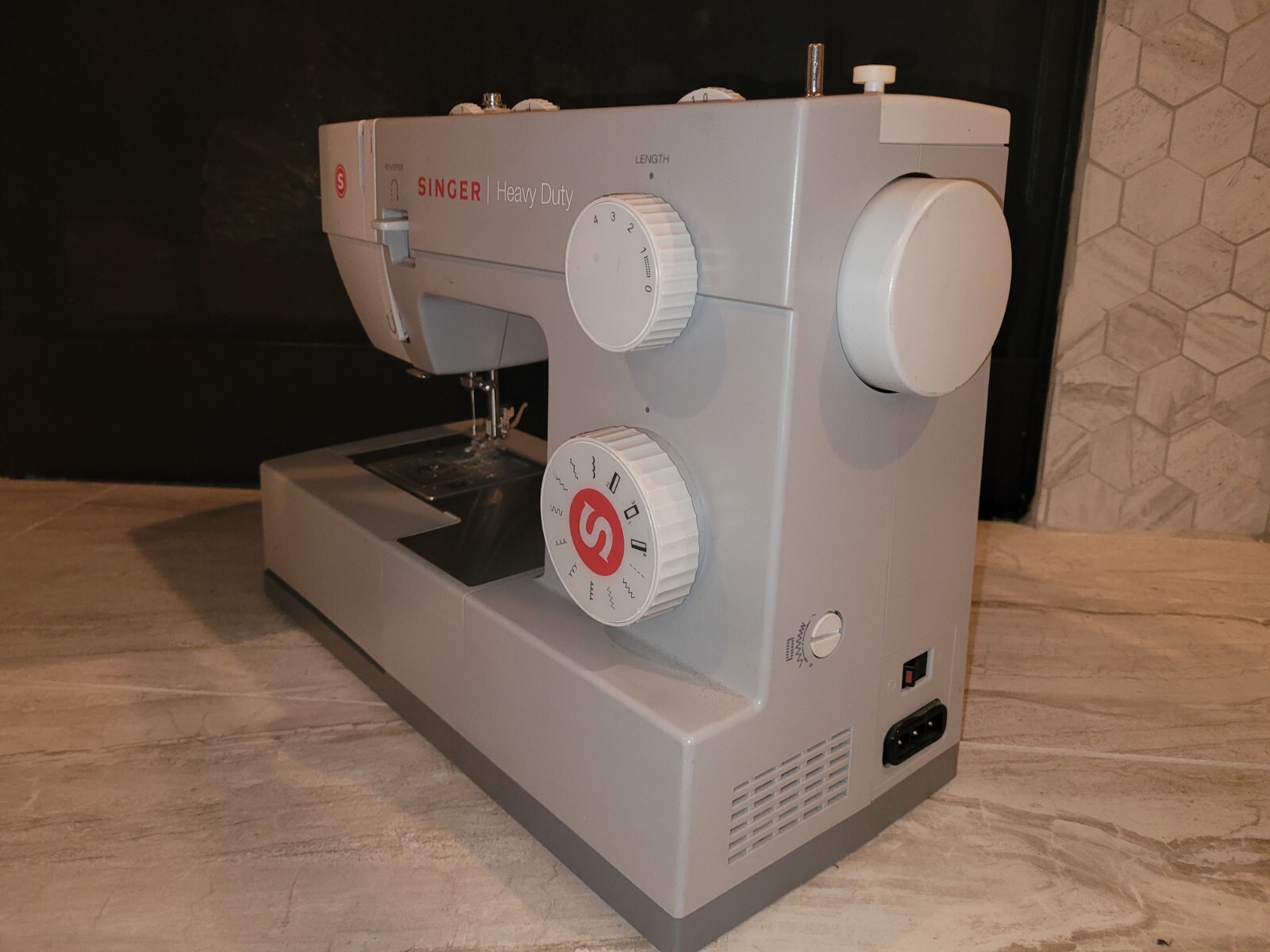 Singer Heavy Duty 4411 Sewing Machine *No Pedal/Adapter or Accessories Included eBay