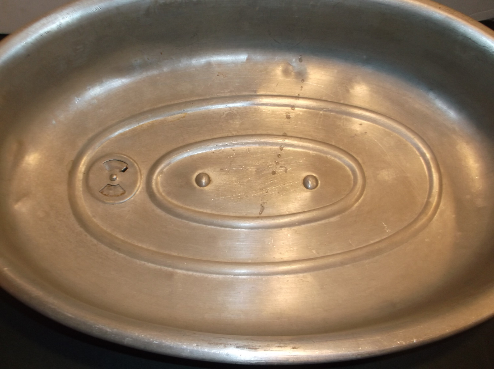 VINTAGE MIRRO ALUMINUM ROASTING PAN  W/Vented Lid & Trivet  Oval 15"