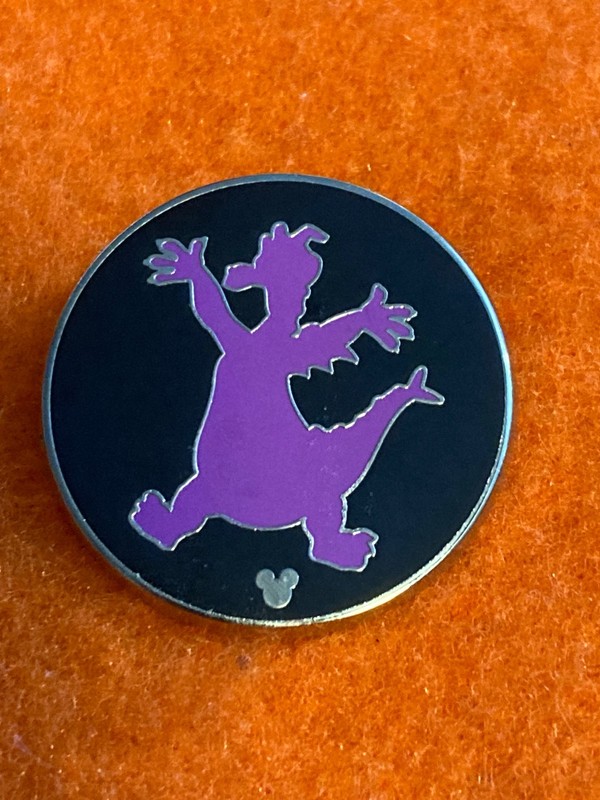 75149    WDW - A Royal Figment - One Little Spark Set - Hidden Mickey 2010 (D)