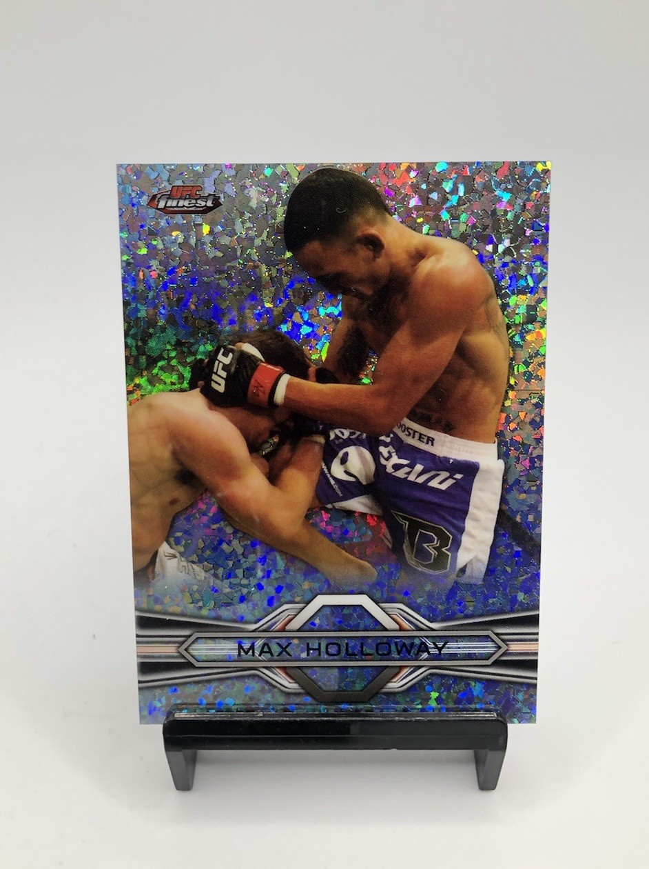 2013 Topps Finest UFC Max Holloway Diamond Refractor Rookie Card