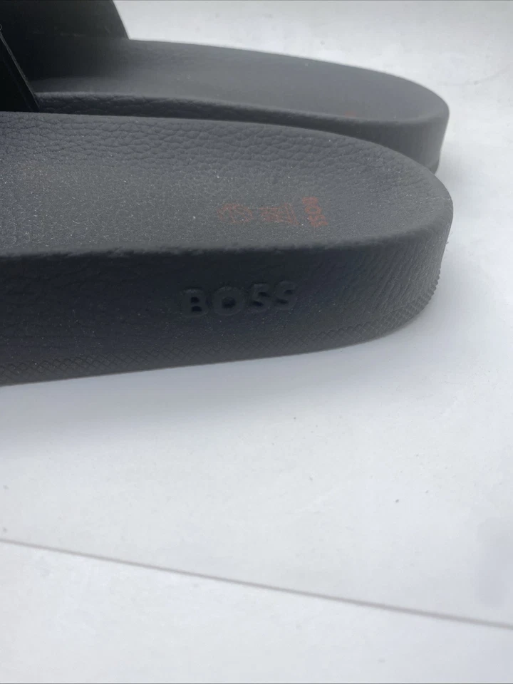 Auténticas dos pares de diapositivas Hugo Boss para hombre talla diez Foto 3 de 4