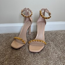 Stuart Weitzman Nudist Studded Rose Gold Pyramid Heel Sandal Beige 9M 05382
