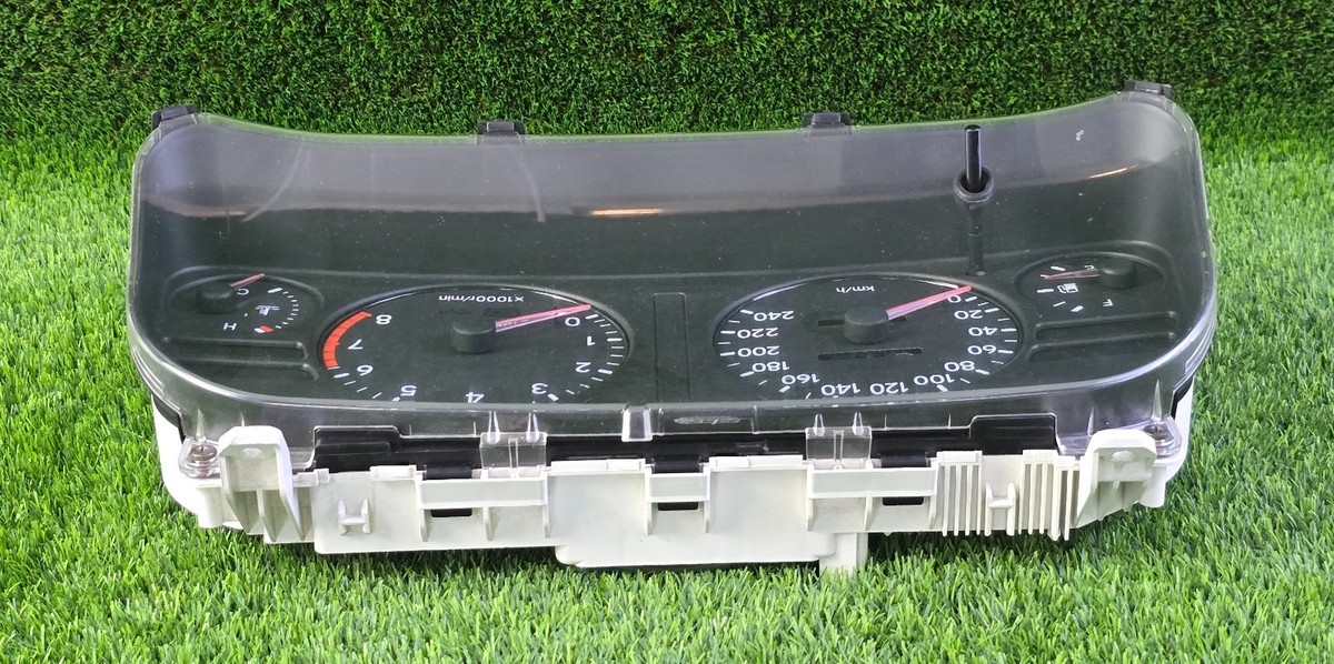 Toyota Corolla AE100 Ae101 1993-1997 cluster speed meter intrument