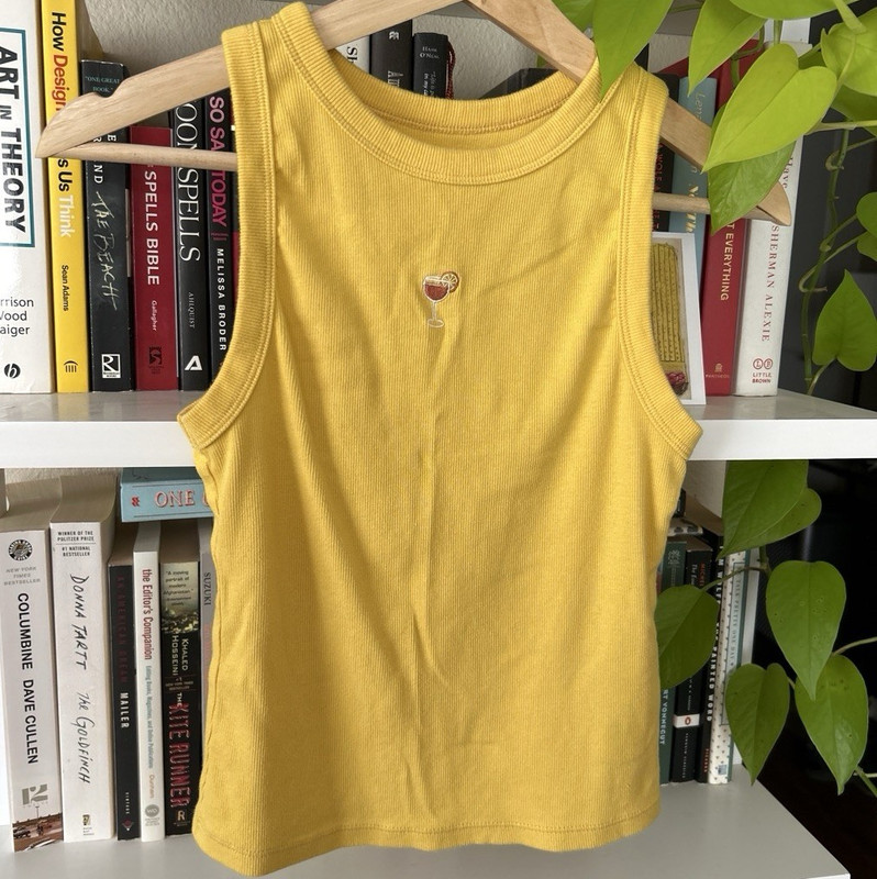 A New Day Yellow Ribbed Knit Tank Top Stretch Embroidered Wine Glass Sz S