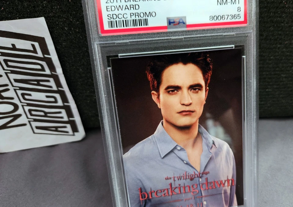 Tarjeta promocional rara SDCC 2011 The Twilight Saga Amanecer parte 1 Edward PSA 8 Foto 2 de 3