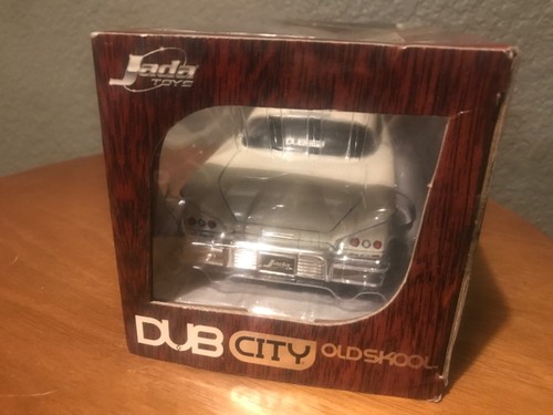 JADA DUB CITY OLDSKOOL 1958 CHEVY IMPALA 1:24 BIANCO - Foto 6 di 8