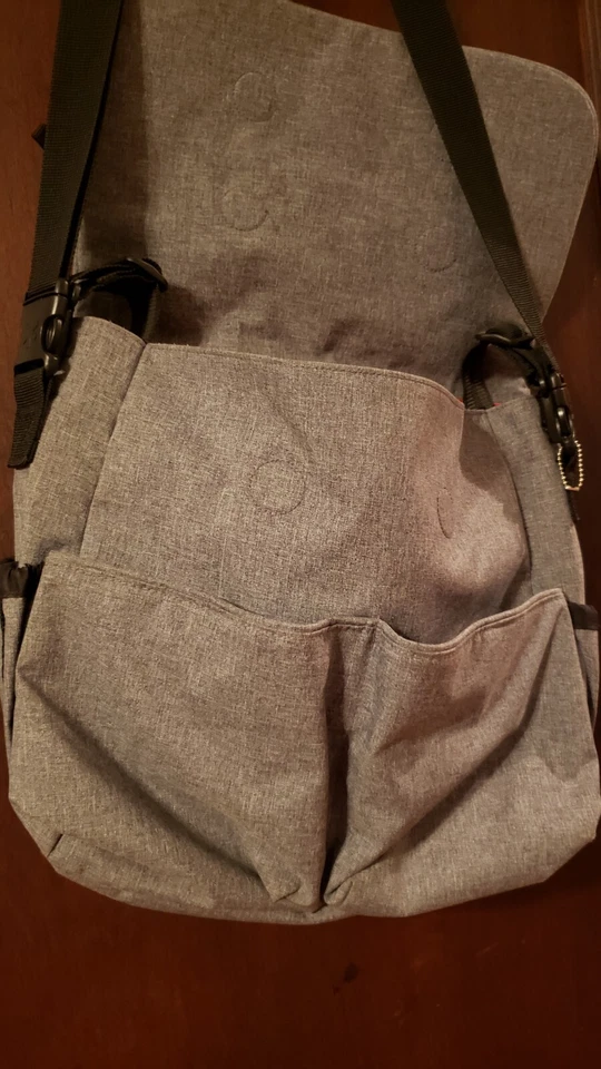 Skip Hop Diaper Bag Messenger Tote Gray Weekender Bag 13X15X5" Red Interior - Image 4 of 4