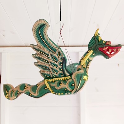 Fliegender Drache Handy (grün) handgeschnitzt Fliegender Drache
