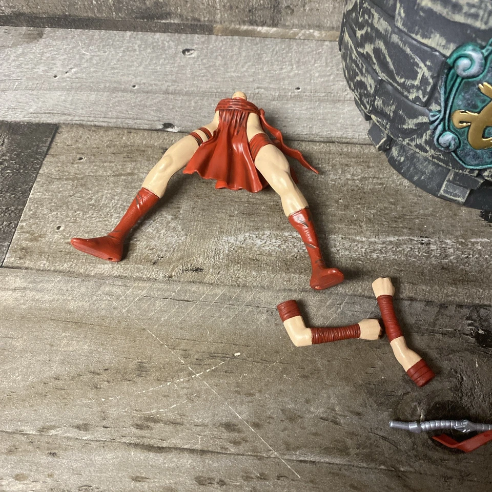 Figura de acción Marvel Diamond Select ELEKTRA con base  Foto 2 de 4