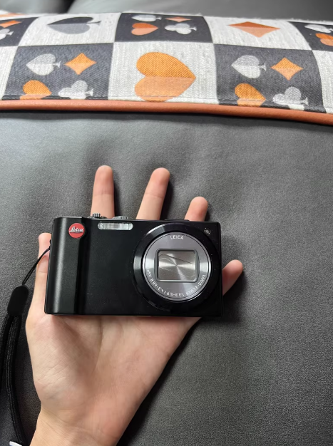 Leica V-LUX V-LUX 30 14.1 MP Digital Camera - Black for sale