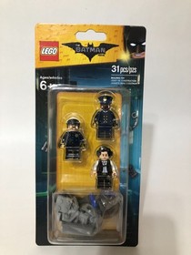 LEGO The Batman Movie 70902 Catwoman Catcycle Chase and 853651 Accessory Set