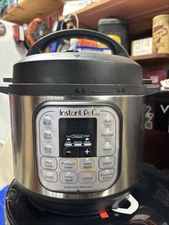 Instant Pot 112-0170-01 - 6Qt Duo Pressure Cooker - Silver