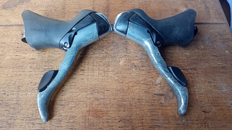 Shimano Tiagra STI 9x2 speed ST-4500 gear shifters