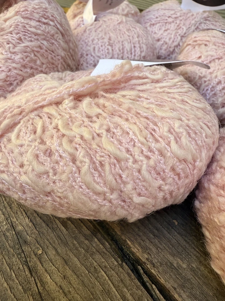 Elann Edición Limitada Boccaccio Boucle Lote de 7 50g/141yds Rosa #02 Lote 25 Foto 4 de 4