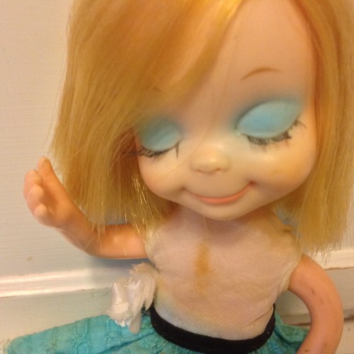 1967 Uneeda Doll Little Sophisticates Marika with Dress & underpants - Picture 3 of 7