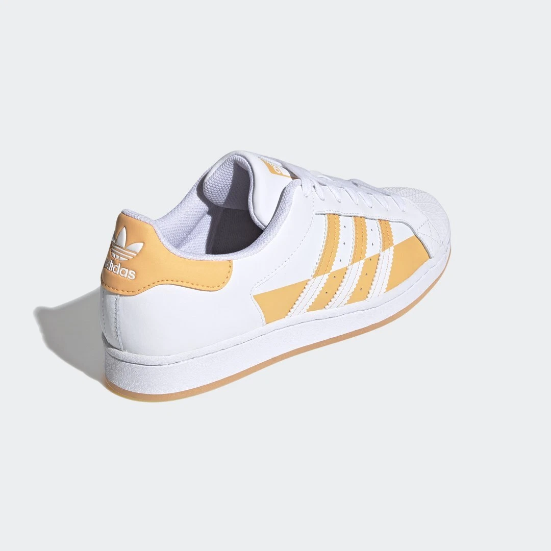 Orange shell top toe adidas