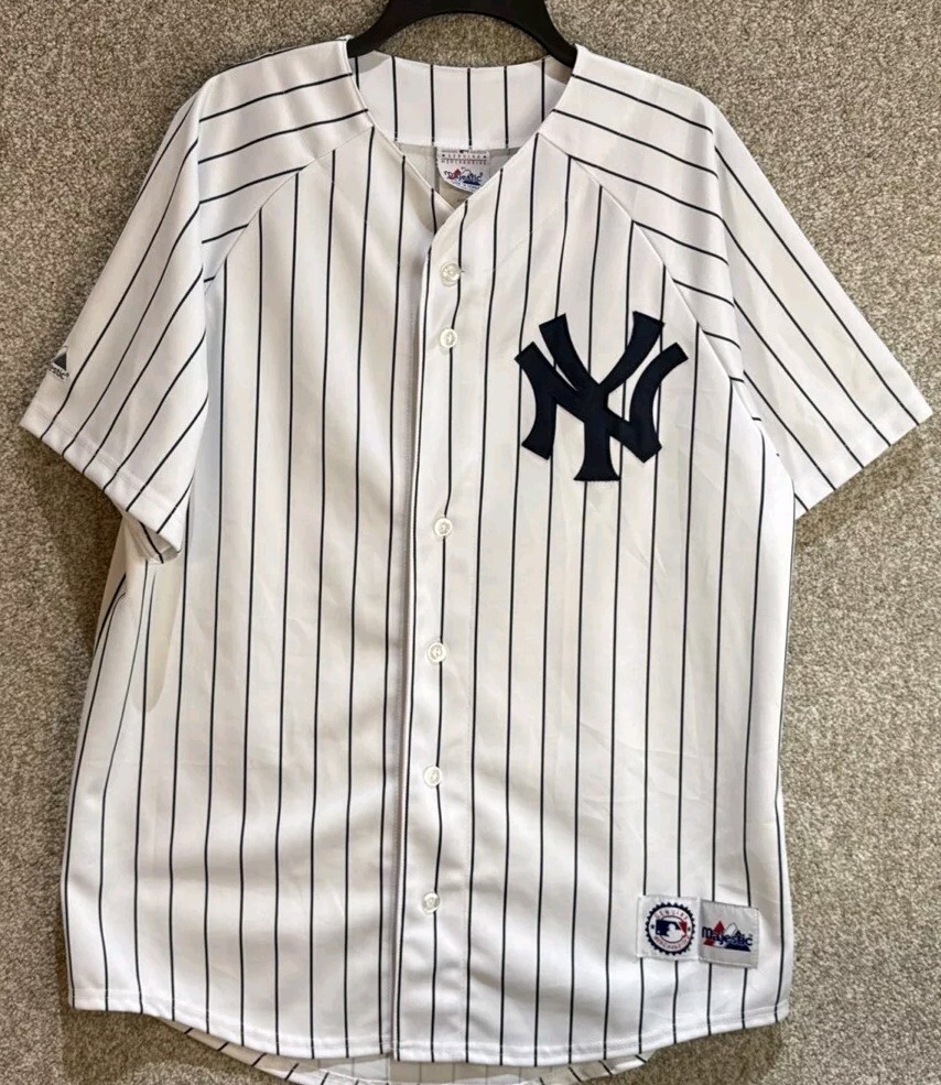 Vintage Majestic MLB Mens New York Yankees Pinstripe Jersey Size Large