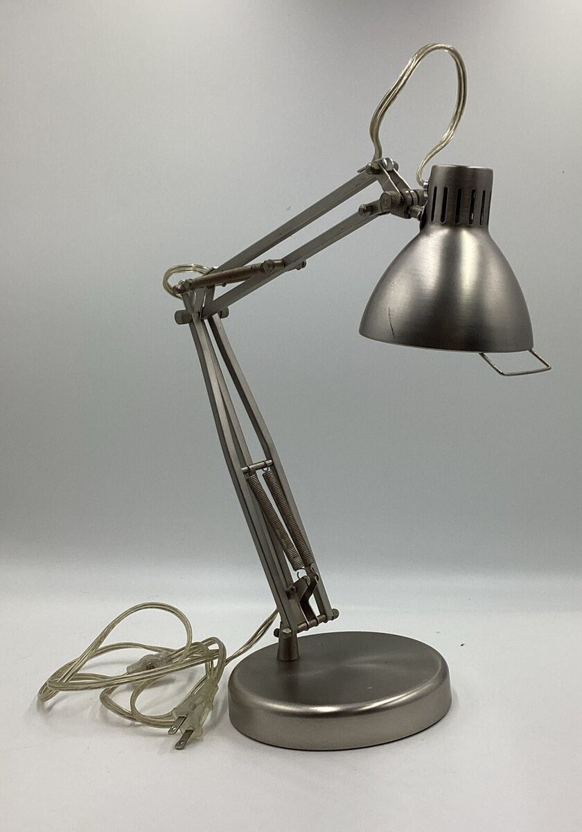 Silver Metal Desk Lamp (Pixar Style) Adjustable Neck E107564 Silver Metal Desk Lamp (Pixar Style) Adjustable Neck E107564