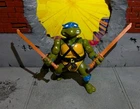 TMNT TEENAGE MUTANT NINJA TURTLES 1988 LEONARDO NM CONDITION W BELT AND SWORDS!