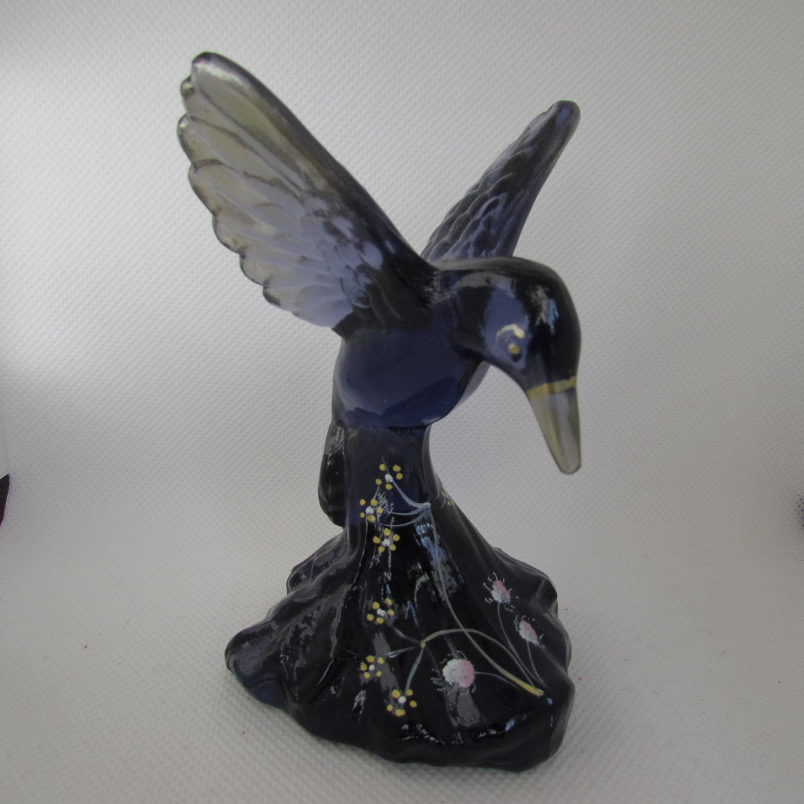 Fenton Hyacinth It's a Colorful Life Hand Painted Hummingbird 2009 W1372