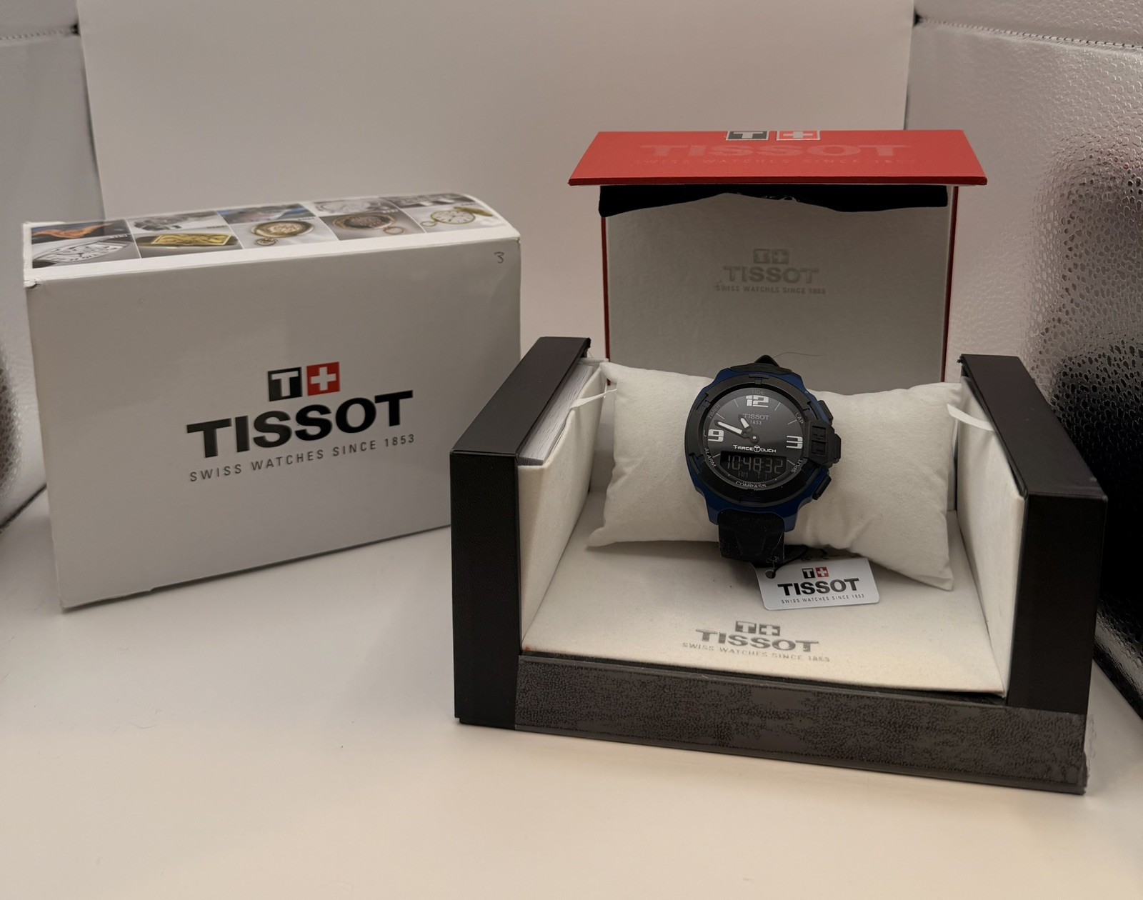 Tissot T-Race Touch Black Dial Quartz Mens Watch T081420A. Complete kit.