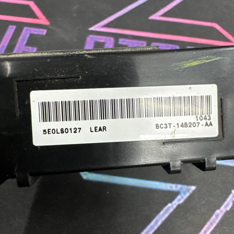 Антенный модуль приемника бесключевого доступа 13-19 OEM Ford Flex блок BC3T-14B207-AA - Изображение 2 из 4