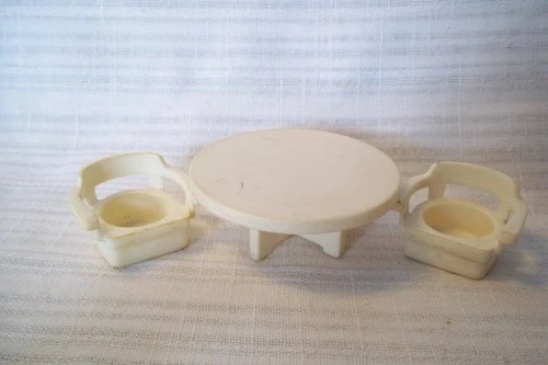 VINTAGE Fisher Price Little People - FURNITURE - WHITE - TABLE / 2 CHAIRS