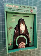 Vtg 19th Hole Green Arrow Golf Electric Putting Cup Model 1901 BP w/ Box Works !