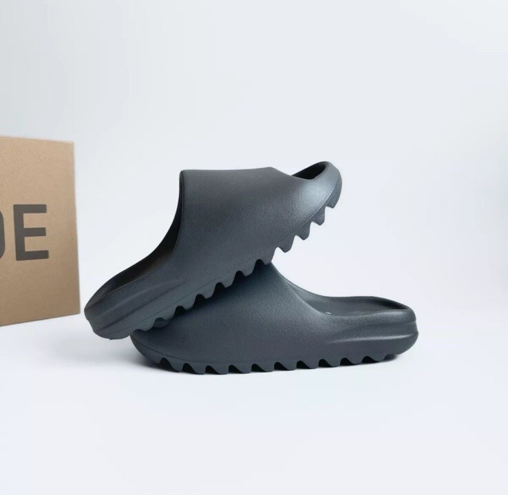 靴 YZY SLIDE Slate Grey Amazon.com | adidas Yeezy Slide Kids 'Slate Grey', 12 Infant