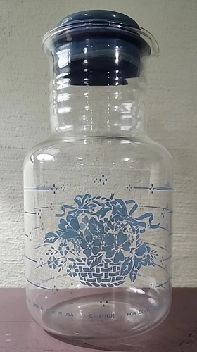 Vintage Pyrex - 2 Quart Cold Liquid Pitcher - Blue Floral