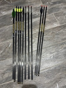 Goldtip Arrows.Triple X 8 ArrowsFour 27.5 Three 27one26Three Pro X Cutters 26.25
