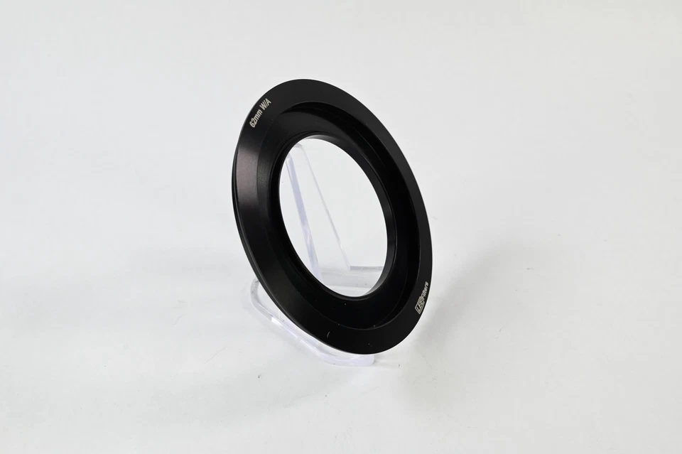 LEE Filters 62mm W/A Adapter Ring for 100mm Holder #G611 - Image 2 of 4