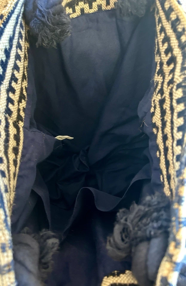 Bolso de Mano/Bolso de Hombro C&C California Tejido Yute Borla Azul Marino/Marfil Multi Bohemio Foto 4 de 4